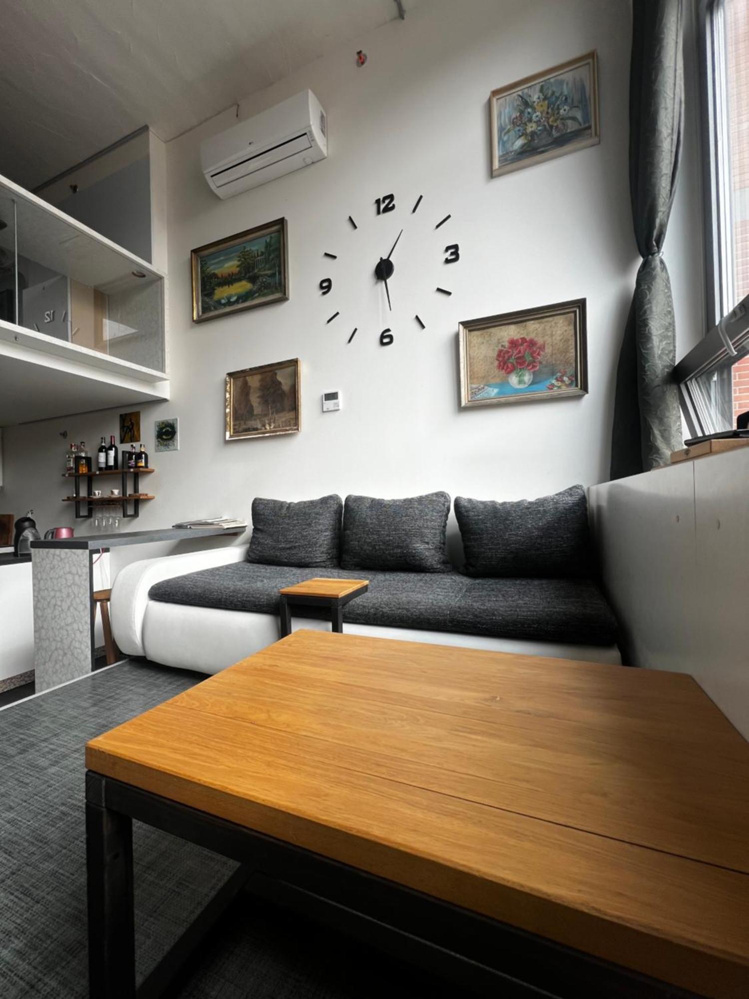 1 Bedroom Loft Apartment Zlín エクステリア 写真
