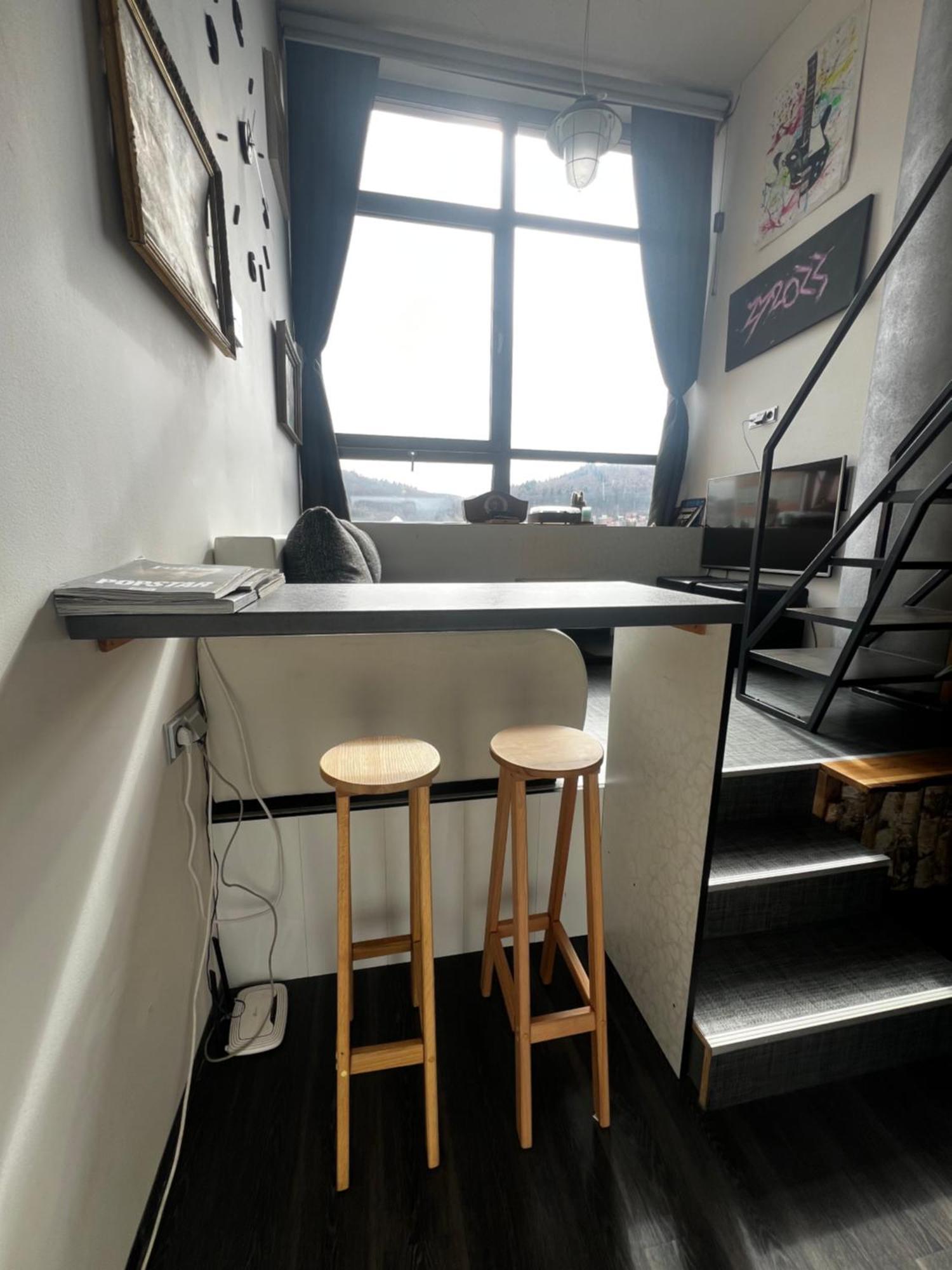 1 Bedroom Loft Apartment Zlín エクステリア 写真